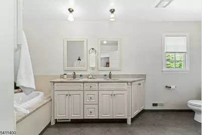 260 Lorraine Dr, Berkeley Heights Township, NJ 07922 - Photo 22
