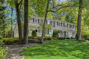 260 Lorraine Dr, Berkeley Heights Township, NJ 07922 - Photo 2