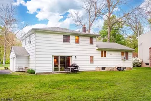 25 Robbins Ave, Berkeley Heights Township, NJ 07922 - Photo 22