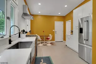 29 Skyline Dr, Morris Township, NJ 07960 - Photo 14