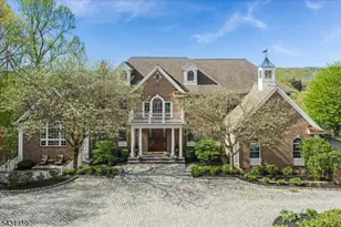 12 Beacon Hill Dr, Chester, NJ 07930 - Photo 2