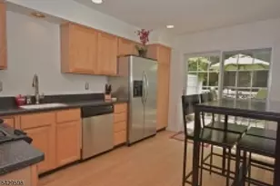 105 Well Sweep Rd, Readington, NJ 08889 - Photo 4