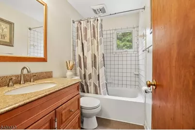 8 Parkway Pl, Sayreville Boro, NJ 08859 - Photo 10