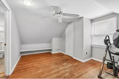 8 Parkway Pl, Sayreville Boro, NJ 08859 - Photo 16