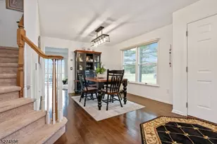 18 Pond Ridge Dr, Clinton, NJ 08809 - Photo 4
