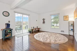 18 Pond Ridge Dr, Clinton, NJ 08809 - Photo 12
