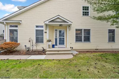 18 Pond Ridge Dr, Clinton, NJ 08809 - Photo 2