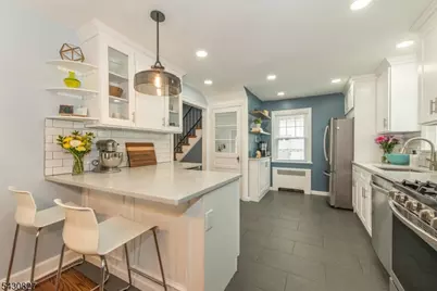 384 Essex Ave, Bloomfield, NJ 07003 - Photo 14