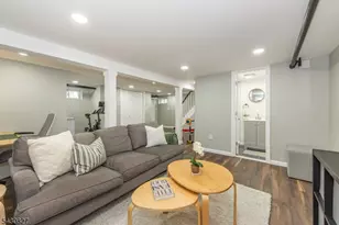 384 Essex Ave, Bloomfield, NJ 07003 - Photo 30