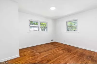 23 Riverdale Ave, Belleville, NJ 07109 - Photo 8