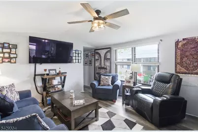 195 W Main St #D, Chester, NJ 07930 - Photo 1