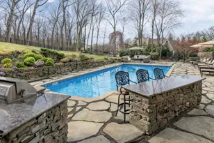 4 Michele Ct, Wayne, NJ 07470 - Photo 2