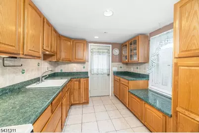 3 Terrace Ln, Ringwood, NJ 07456 - Photo 4