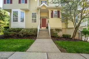 24 Kentworth Ct, Raritan Township, NJ 08822 - Photo 2