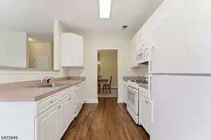 24 Kentworth Ct, Raritan Township, NJ 08822 - Photo 16