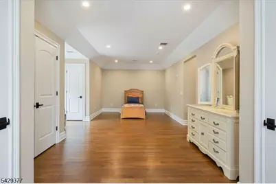 2 Brighton Ct, Livingston, NJ 07039 - Photo 30