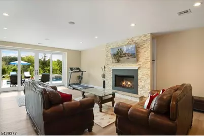 2 Brighton Ct, Livingston, NJ 07039 - Photo 36