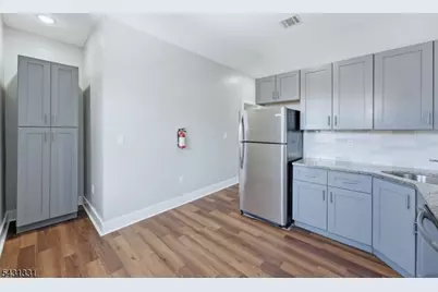 913 S 18th, Newark, NJ 07108 - Photo 6