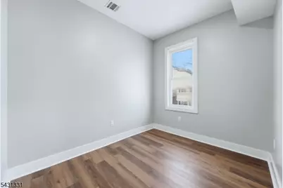913 S 18th, Newark, NJ 07108 - Photo 16