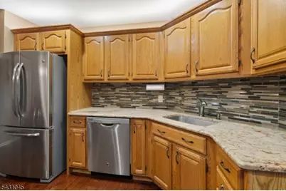32 Lenox Ct, Montville Township, NJ 07045 - Photo 8