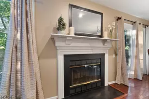 32 Lenox Ct, Montville Township, NJ 07045 - Photo 4