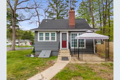 119 Bell Ave, Hopatcong, NJ 07843 - Photo 4