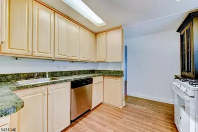 10 Lake Dr, Mendham, NJ 07945 - Photo 22