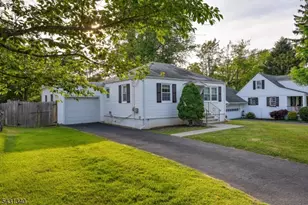 10 Lake Dr, Mendham, NJ 07945 - Photo 10