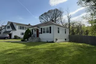 10 Lake Dr, Mendham, NJ 07945 - Photo 1