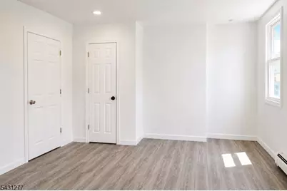 80 Wayne Ave, Paterson, NJ 07522 - Photo 4