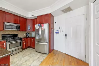 15-19 Tichenor Ln #407, Newark, NJ 07114 - Photo 10