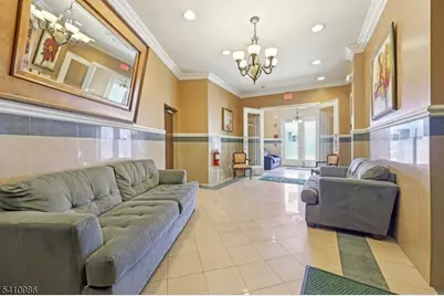 15-19 Tichenor Ln #407, Newark, NJ 07114 - Photo 2