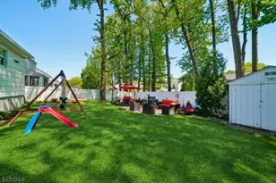 99 Ferncliff Rd, Bloomfield, NJ 07003 - Photo 28