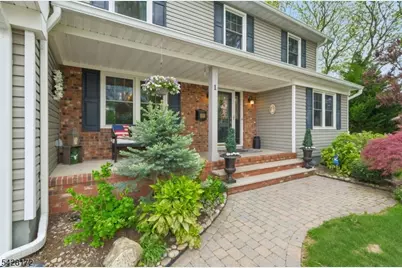 1 Jarvais Terrace, Clark Township, NJ 07066 - Photo 4