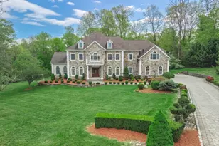 8 Peach Tree Ln, Chester, NJ 07930 - Photo 2