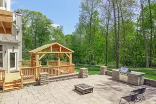 8 Peach Tree Ln, Chester, NJ 07930 - Photo 6