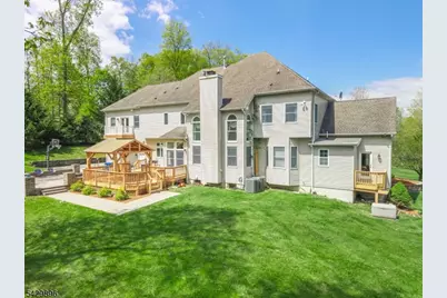 8 Peach Tree Ln, Chester, NJ 07930 - Photo 12