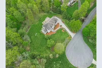 8 Peach Tree Ln, Chester, NJ 07930 - Photo 14