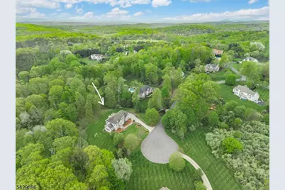 8 Peach Tree Ln, Chester, NJ 07930 - Photo 8