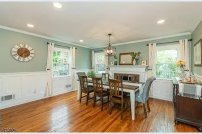 13 Elmwood Ter, Wayne, NJ 07470 - Photo 10
