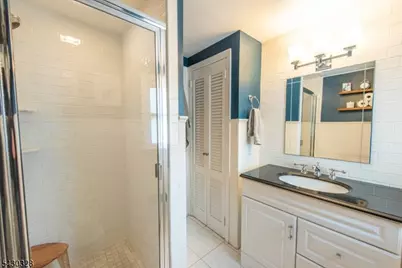 13 Elmwood Ter, Wayne, NJ 07470 - Photo 14