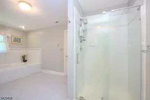 40 Newland Ct, Bridgewater Twp., NJ 08807 - Photo 24
