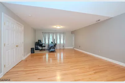 40 Newland Ct, Bridgewater Twp., NJ 08807 - Photo 22