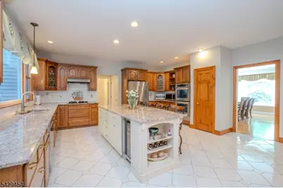 40 Newland Ct, Bridgewater Twp., NJ 08807 - Photo 14