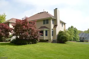40 Newland Ct, Bridgewater Twp., NJ 08807 - Photo 32
