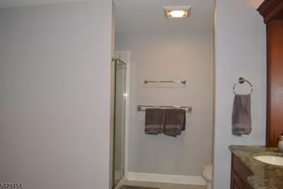 40 Newland Ct, Bridgewater Twp., NJ 08807 - Photo 20