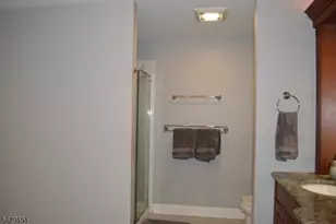 40 Newland Ct, Bridgewater Twp., NJ 08807 - Photo 20
