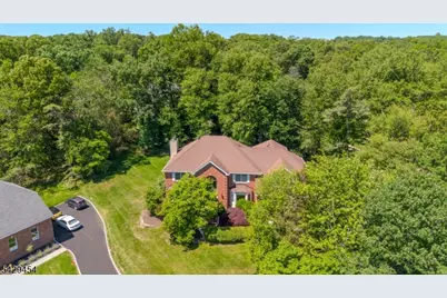 40 Newland Ct, Bridgewater Twp., NJ 08807 - Photo 4