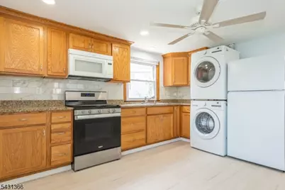 75 Star Lake Rd #2, Bloomingdale, NJ 07403 - Photo 4