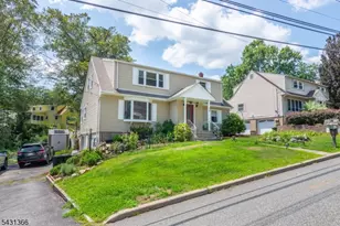 75 Star Lake Rd, Bloomingdale, NJ 07403 - Photo 2
